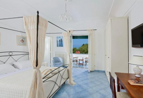  Parco Vittoria Holidays House  Анакапри